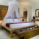 Villa Atas Ombak