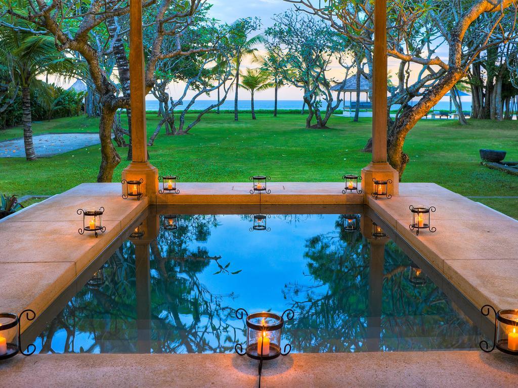 Villa Atas Ombak *