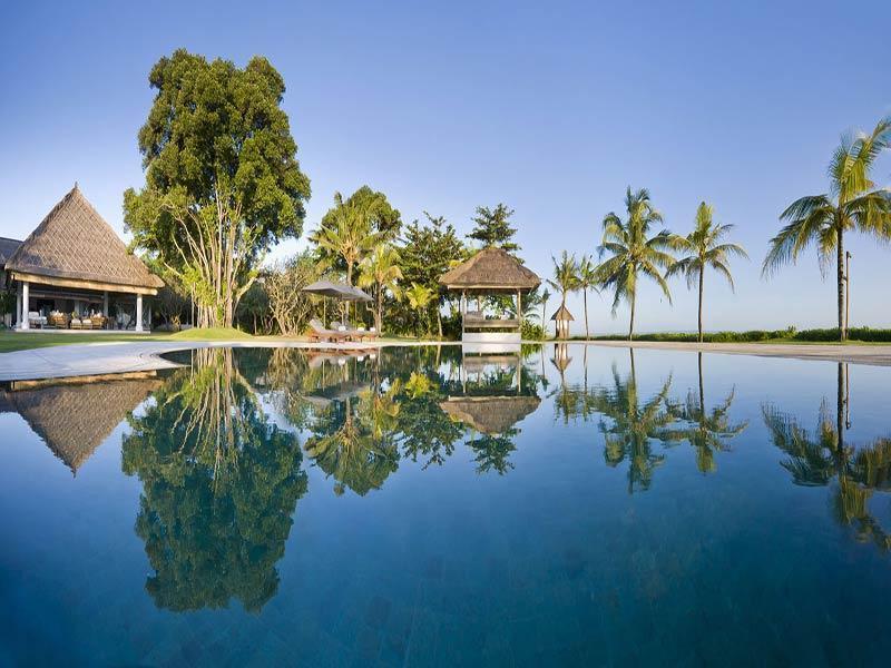 Atas Ombak * Seminyak (Bali)
